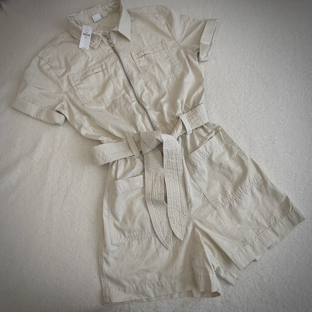 Gap Utility Short Jumpsuit Creamy Linen‎ Color Size 00 Zip Front
